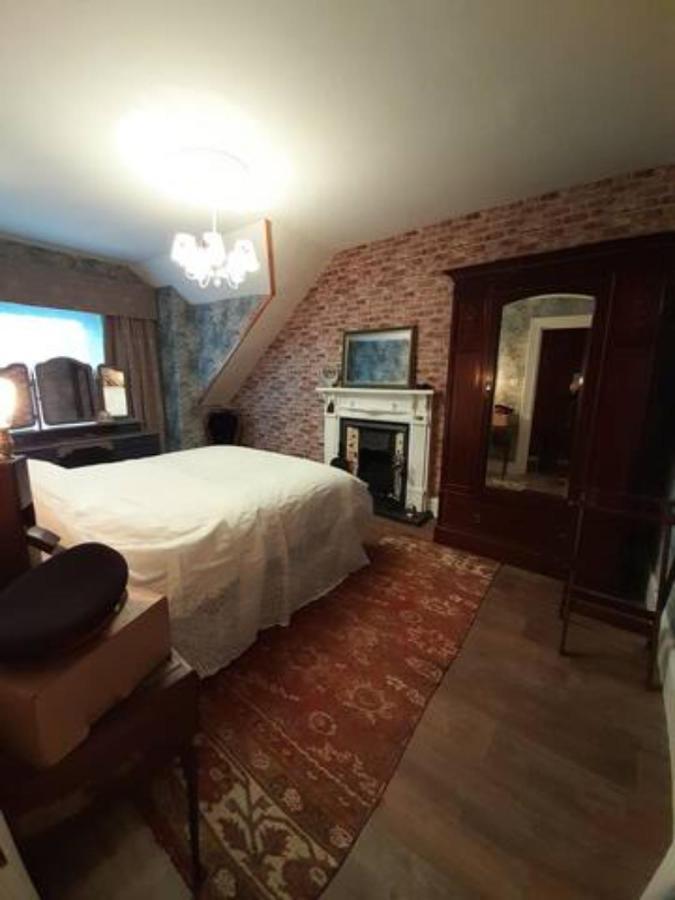 The Attic Apartment At Number 54 Ilfracombe Eksteriør bilde